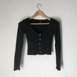 Women's Black Blouse Forever 21 Size Small Cardigan Styled Button Down Shirt. Missing one of the shoulder straps. Amazing condition