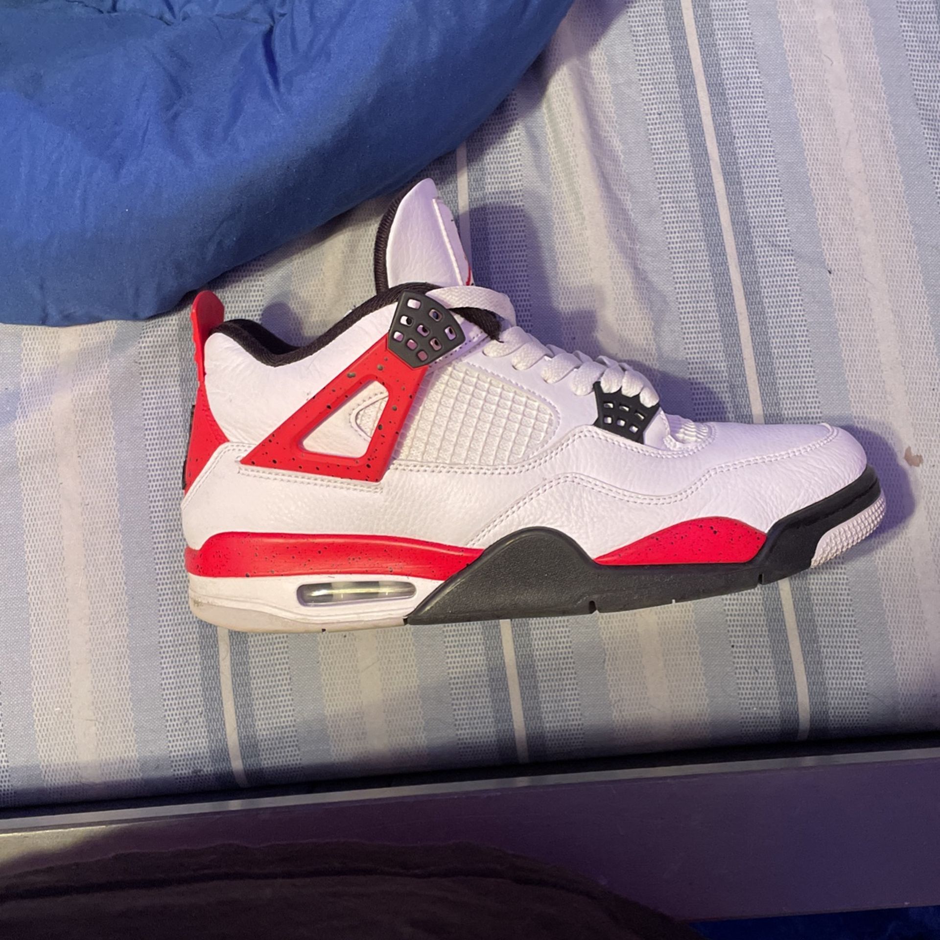 Jordan 4