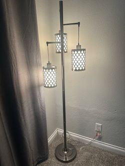 Floor lamp