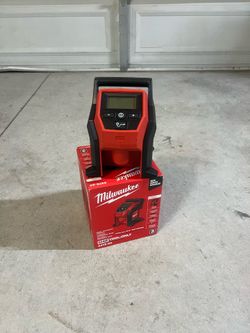 Milwaukee M12 12-Volt Lithium-Ion Cordless Electric Portable Inflator (Battery Not Included)