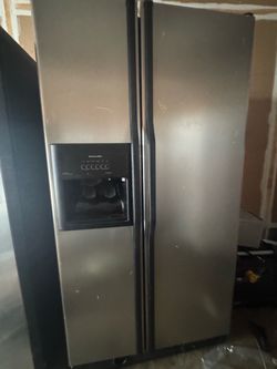 KitchenAid Side-by-Side Refrigerator with Ice Maker