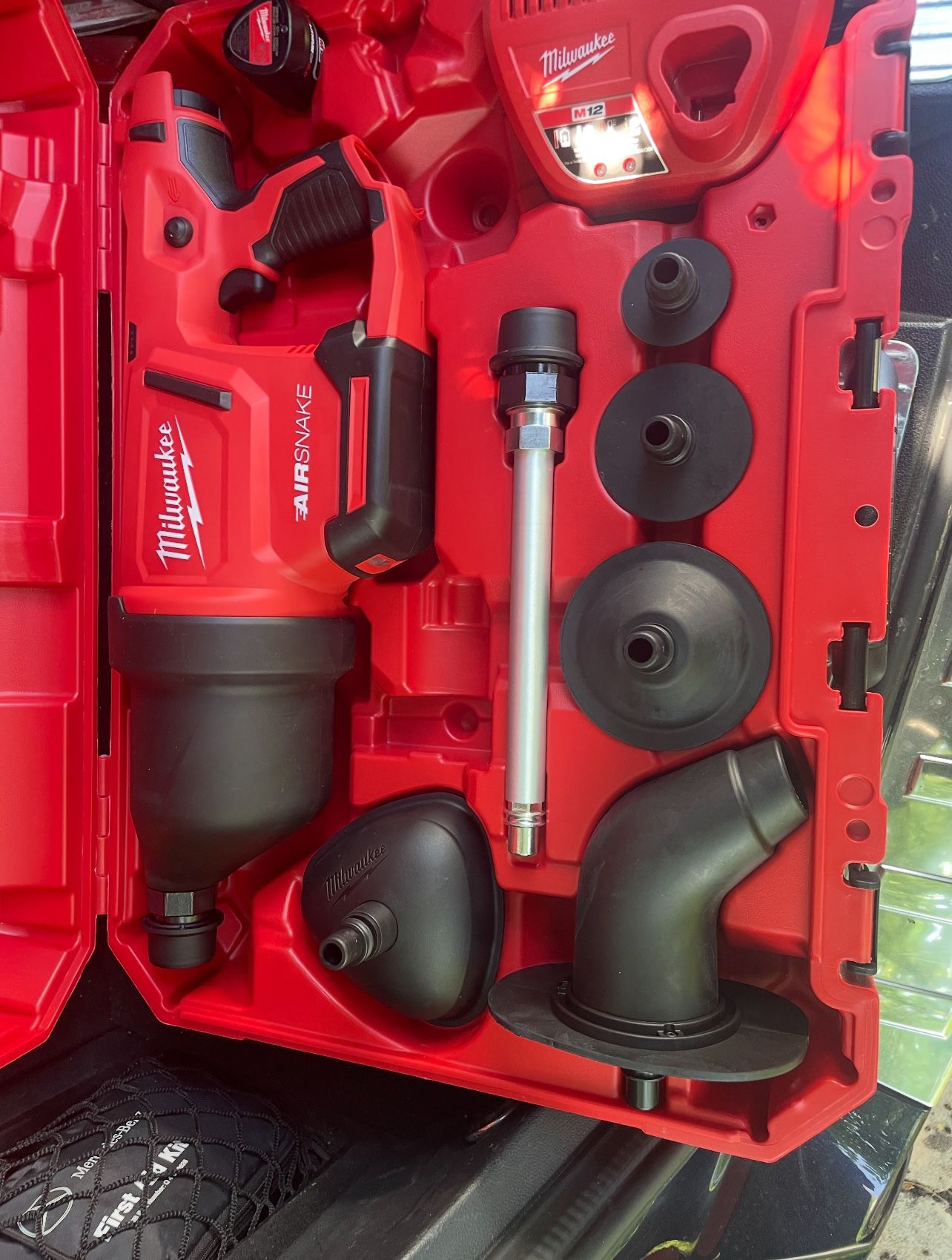 M12 12-Volt Lithium-Ion Cordless Drain Cleaning Airsnake Air Gun Kit with (1) 2.0Ah Battery, Toilet Attachments