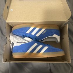 Addidas Gazelle Blue Size 8 1/2