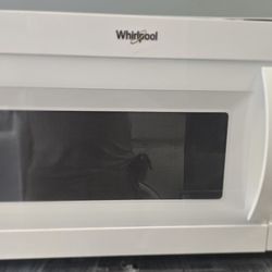 New microwave brand Whirlpool 30" white 