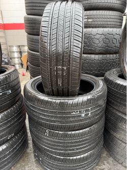 245/45/R20 marca GOODYEAR las 4 llantas usadas instaladas y balanceadas