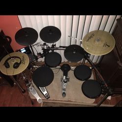 Drum Set - Electric 