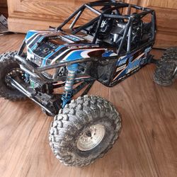 Axial Bomber