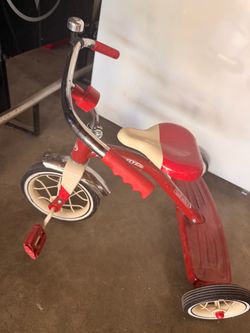 Radio Flyer, Classic Red Dual Deck Tricycle,