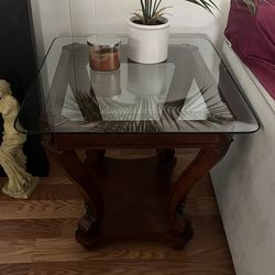 Side glass table