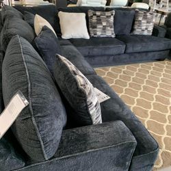 Lavernett Charcoal 3-Piece Sectional Couch 