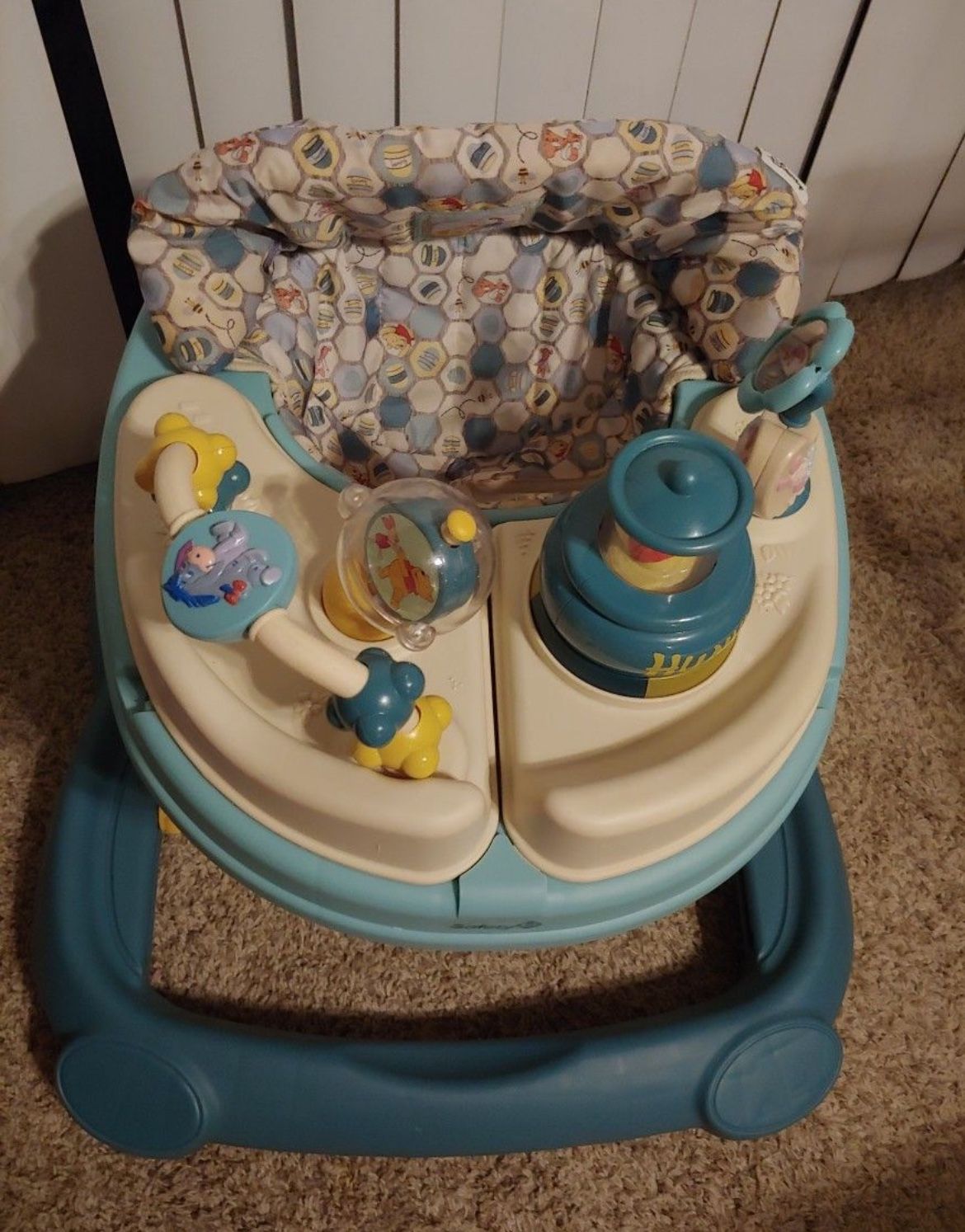 Disney Winnie The Pooh Music and Lights Walker 
