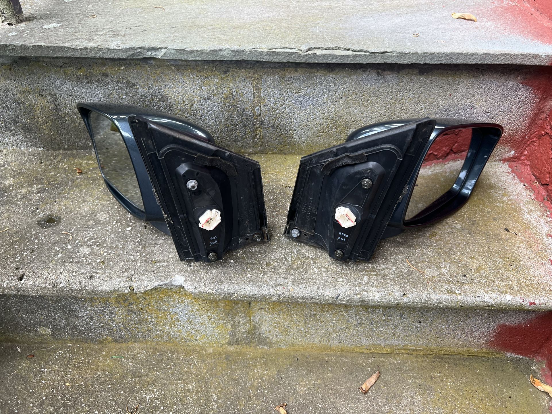 2005-07 L&R Side View Mirror