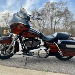2010 HARLEY STREETGLIDE