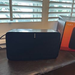 Sonos play :5 Black Speaker- Bluetooth