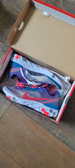 Nike React Element 87 New