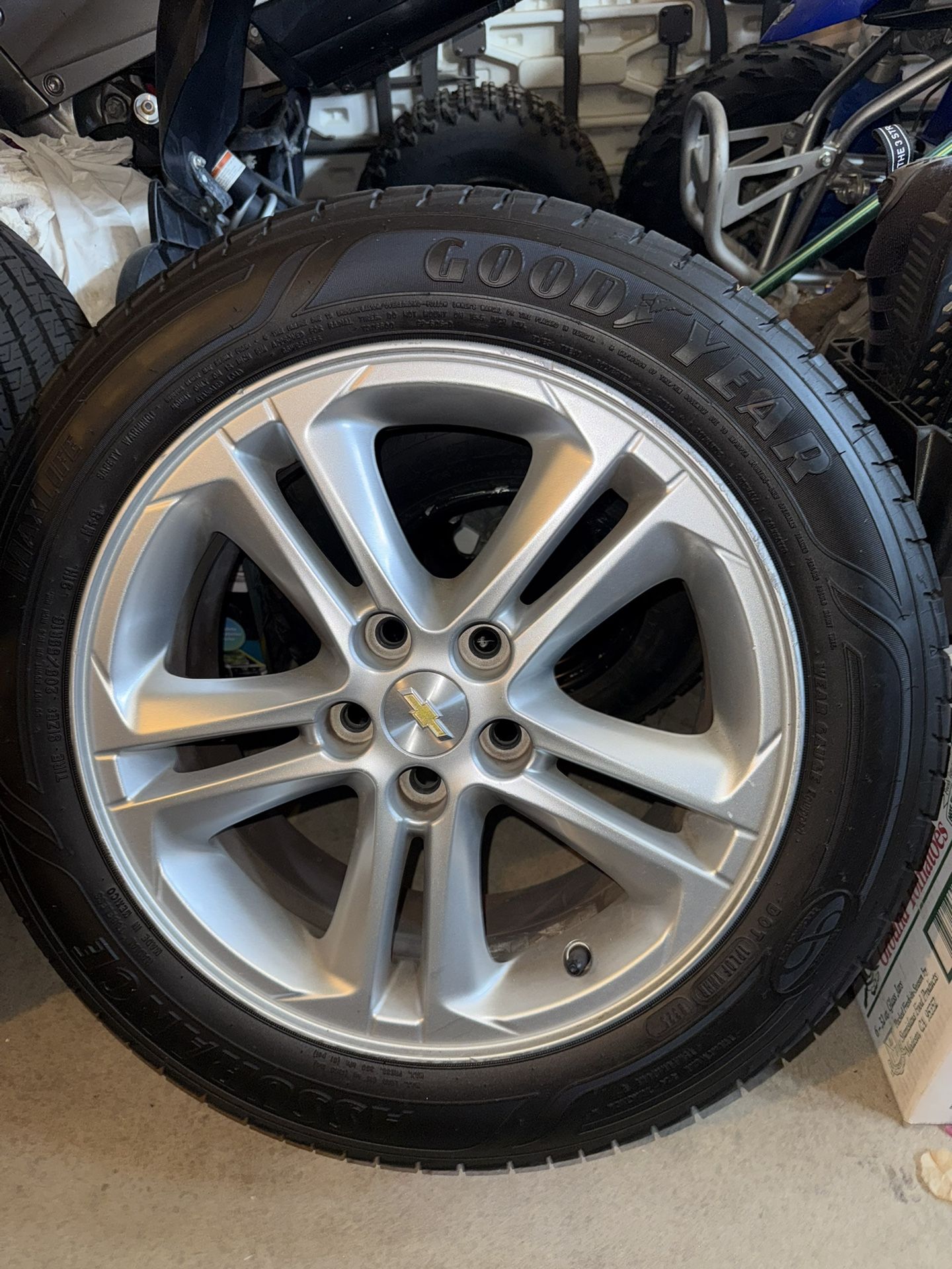 Goodyear Assurance 205 55 R16 Chevrolet Cruze Rims