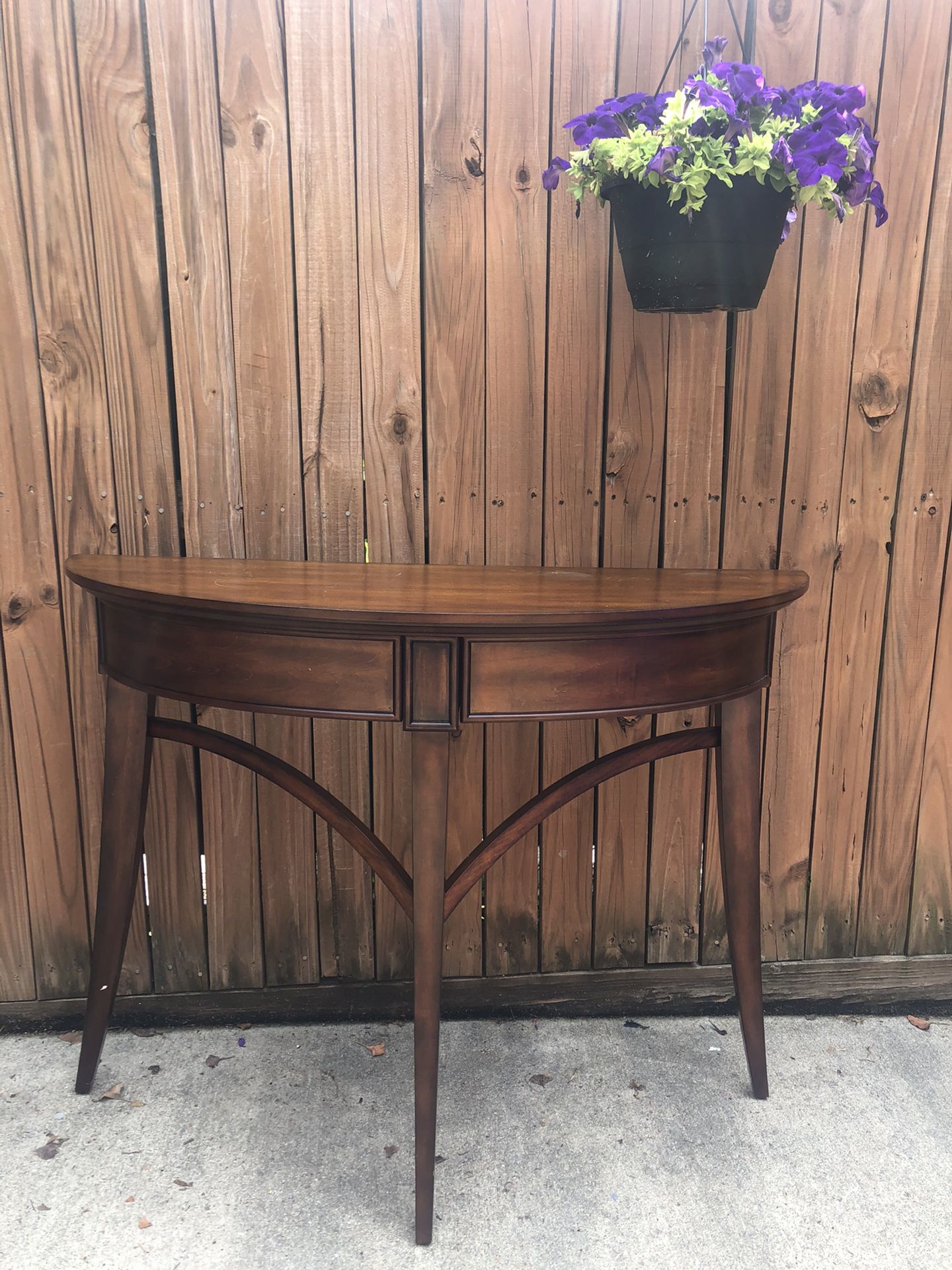 Entry way table or side table