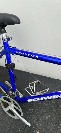 Armazón de biclicleta FRONTIER con canastas