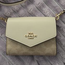 Wallet Crossbody