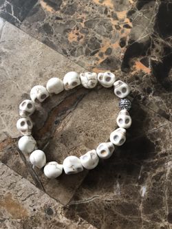 Skull bracelet