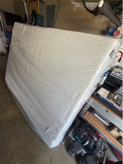 Queen mattress