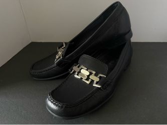 Cole Haan D20403 Anjali Black Leather Loafer shoes chrome Chain  new