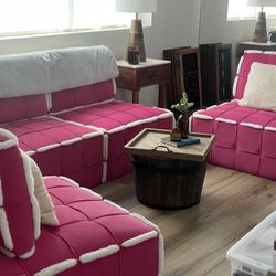 Hot Pink Sofa Chair 