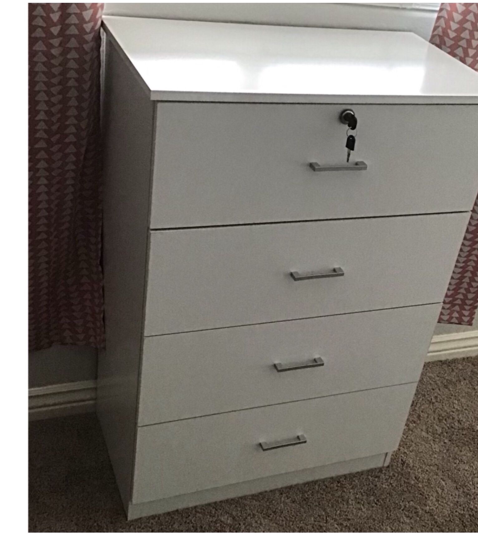 Dresser, Chest, Organizer White W Lock