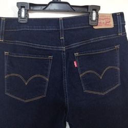 New LEVI'S  Women's  Jeans 314 Shaping Straight Dark Wash Size 30x32c