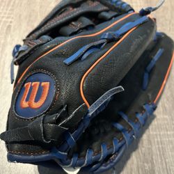 Wilson A450 Baseball Glove 11" A04RB15 Youth Glove RHT Black