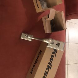 Kwikset Door Set