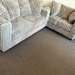 2 Pc Sofa And Loveseat 