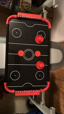 Air hockey - tabletop