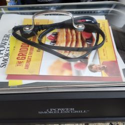Practically New. Indoor Or Outdoor Grill