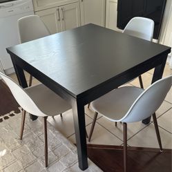 Sturdy Dining Chairs 30$ Each Or 110 For All 4. NOT INCLUDING TABLE