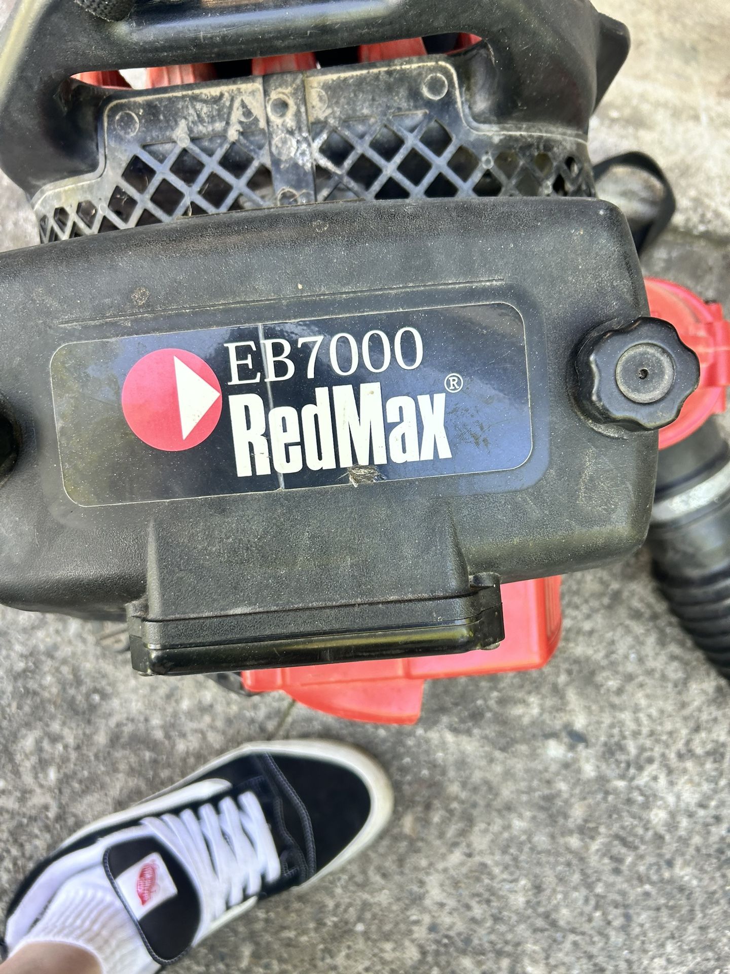 Leaf Blower