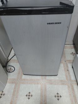Mini fridge/ frezzer still available 2603 Welsh Rd
