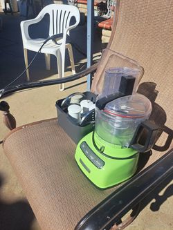 Kitchen Aid Food Processor.        Retro!
