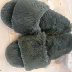 Victoria Secret Slippers  $10 