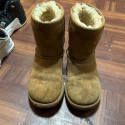 Girl Uggs Size 2
