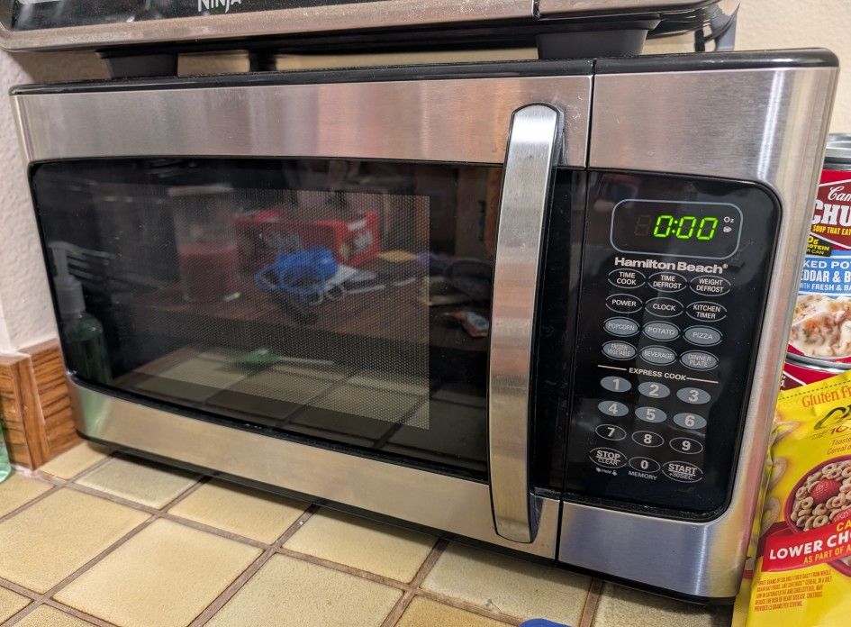 1000W Hamilton Beach Countertop Microwave Oven