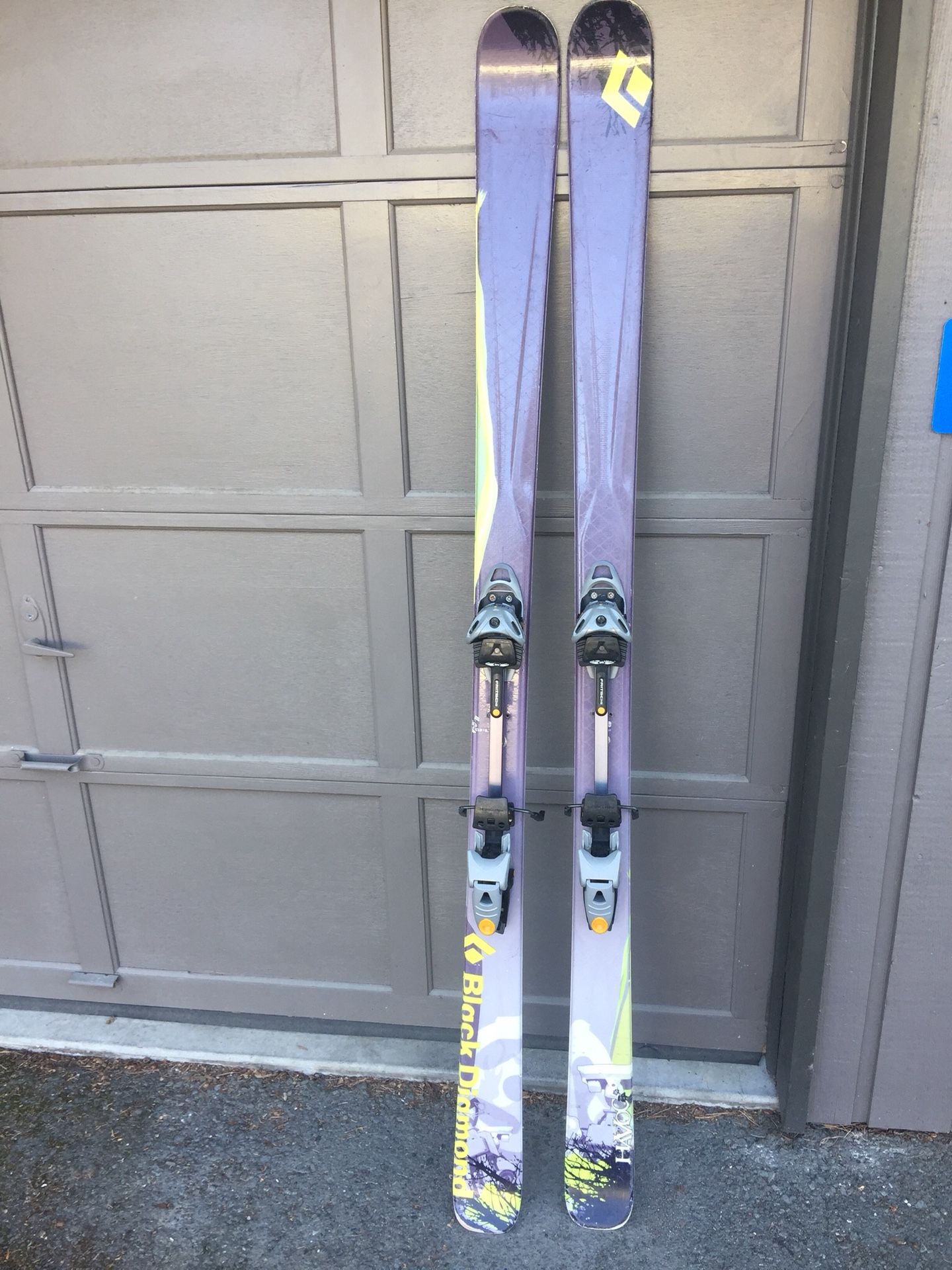 Black Diamond Havoc skis, Fritschi Freeride bindings, black diamond skins