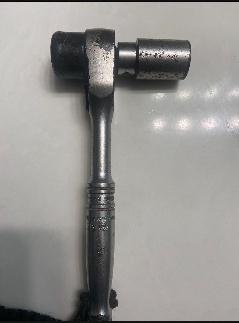 7/8 Snap-on Scaffold ratchet 