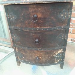 Antique   Small   Cherry   Wood   NightStand.   Measurements 15" X. 18". (OBO)
