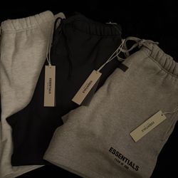 S,M,L  In Black- Dark Oatmeal: S,L- Light Oatmeal: S,M 