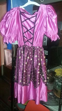 5.00 witch costume size med girls