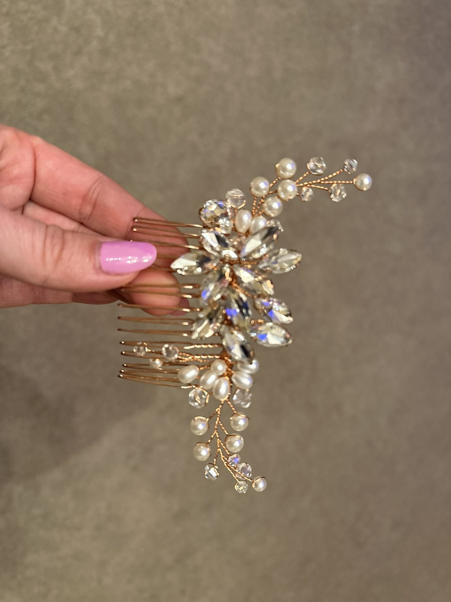 Various Wedding Or Prom Hair Clips for Sale in Vancouver, WA - OfferUp