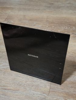 Netgear C6250-100NAS AC1600 (16x4) 

