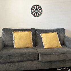 Gray couch With Pull Out Bed 