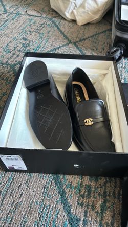 CHANEL moccasins. Black. 39EU